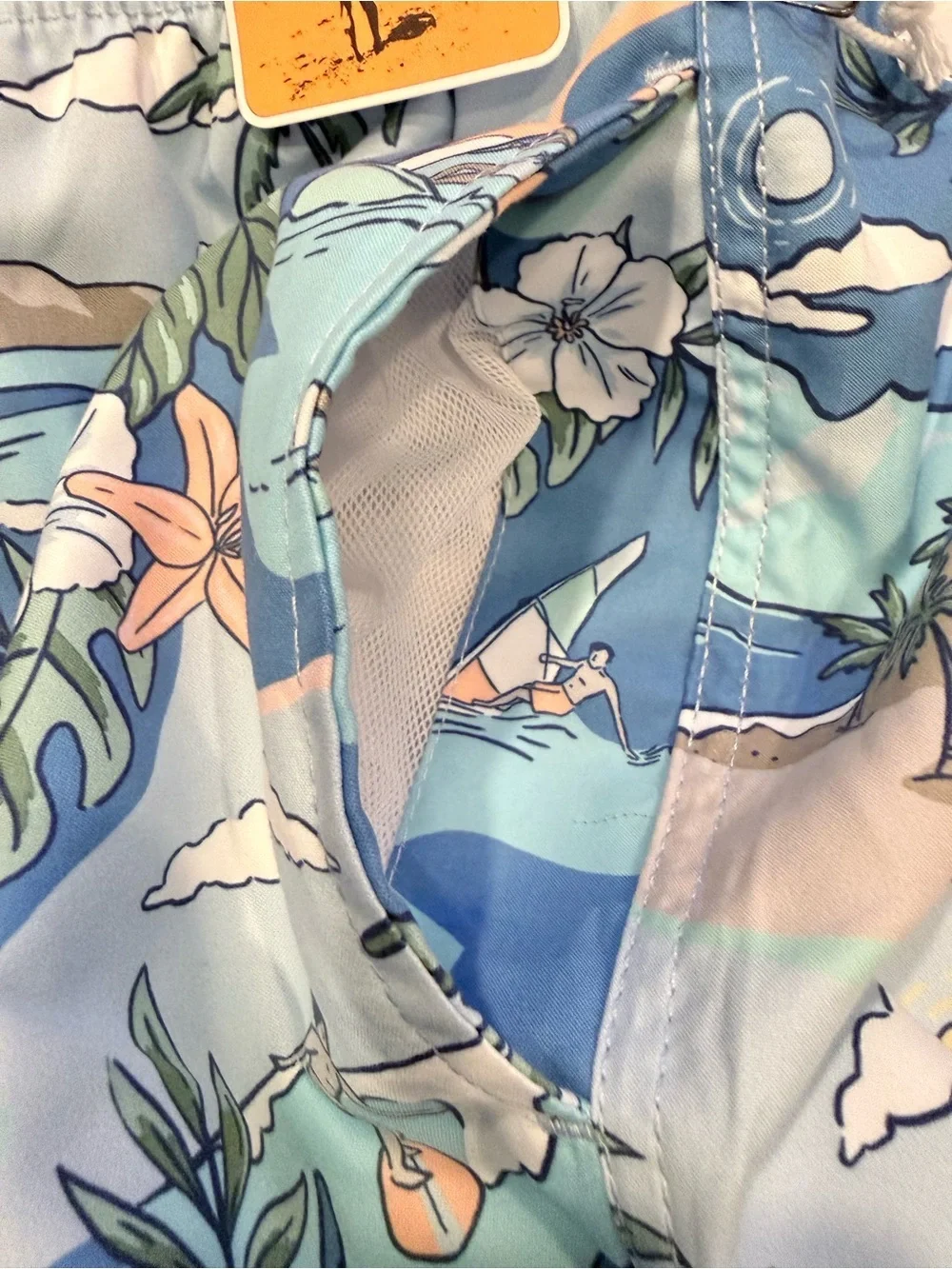 NWT The Endless Summer men’s size large swim trunks